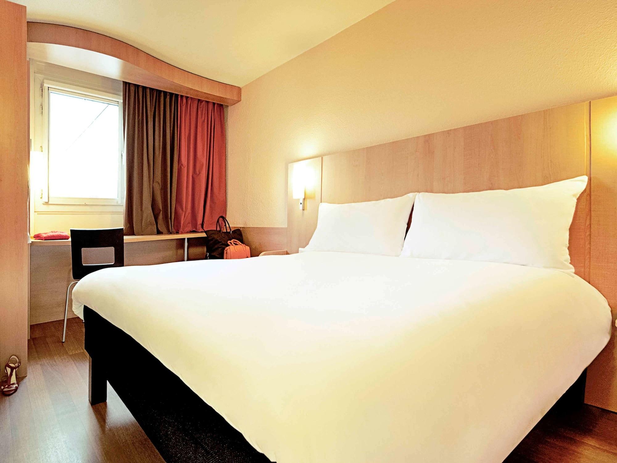 Ibis Lille Lomme Centre Hotel Exterior photo