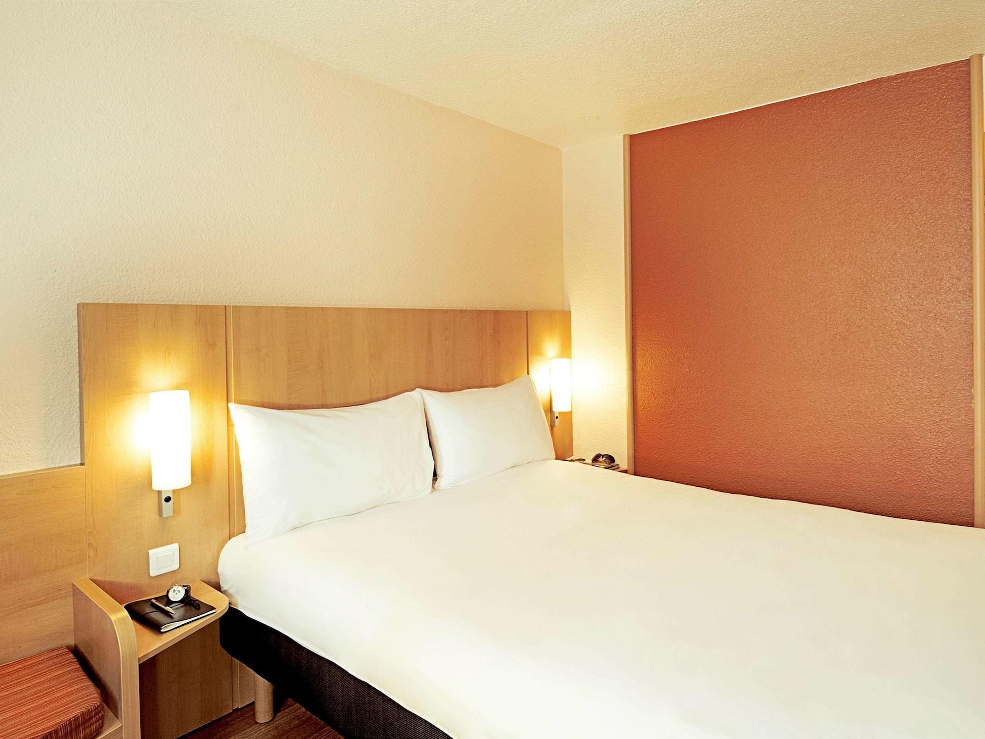 Ibis Lille Lomme Centre Hotel Exterior photo