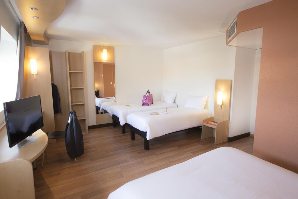 Ibis Lille Lomme Centre Hotel Exterior photo